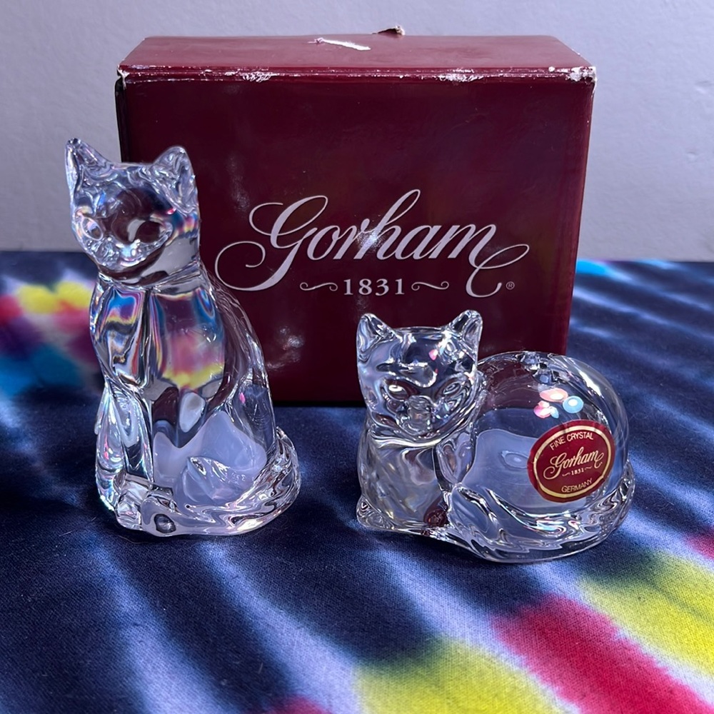 Gorham crystal salt and pepper shakers with the box. Perfect condition.